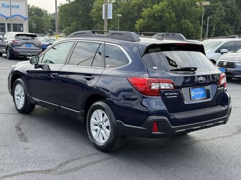 Used 2018 Subaru Outback 2.5i Premium AWD/4WD image 3