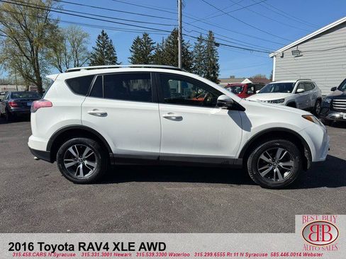 Used 2016 Toyota RAV4 XLE AWD/4WD image 4
