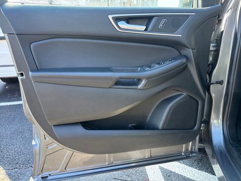Used 2023 Ford Edge SEL image 13