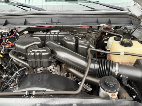 Used 2016 Ford F250 XL w/ Power Equipment Group image 21