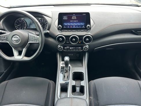 Certified 2023 Nissan Sentra SR FWD image 11