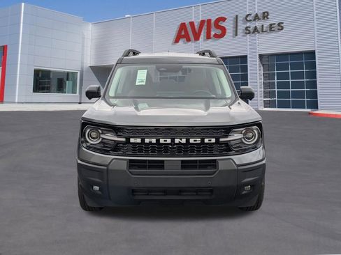 Used 2025 Ford Bronco Sport Outer Banks w/ Outer Banks Tech Package+ image 2