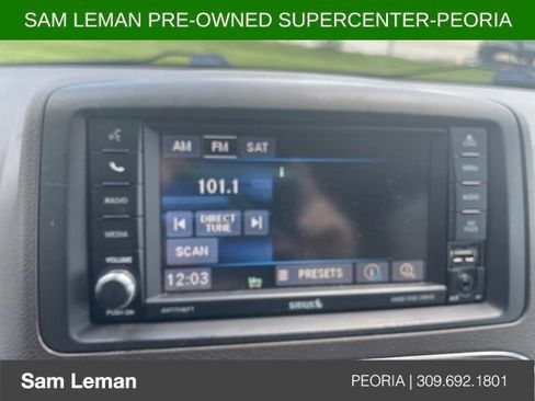 Used 2014 Chrysler Town & Country Touring-L w/ Driver Convenience Group FWD image 13