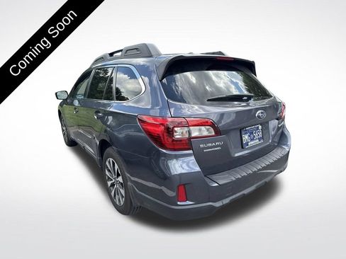 Used 2015 Subaru Outback 2.5i Limited AWD/4WD image 6