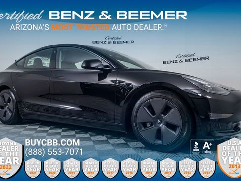 Used 2023 Tesla Model 3 Standard Range image 1