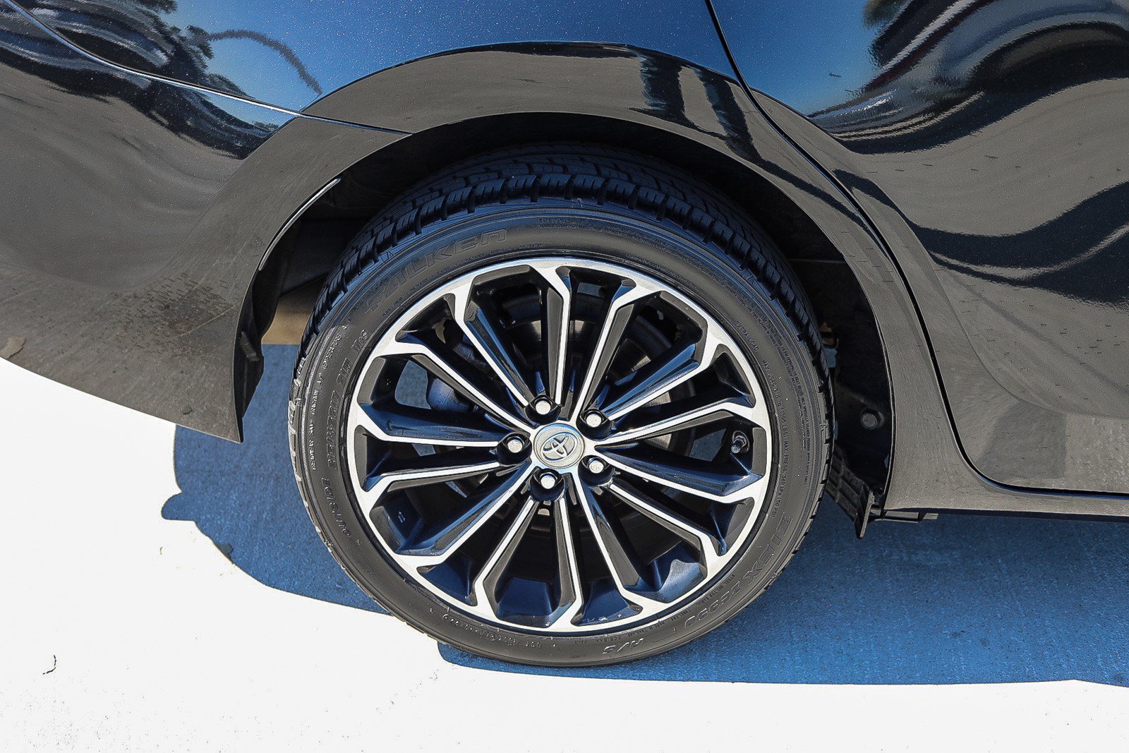 Used 2016 Toyota Corolla S FWD image 11