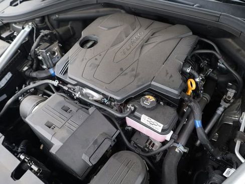 Used 2025 Genesis GV70 2.5T image 11