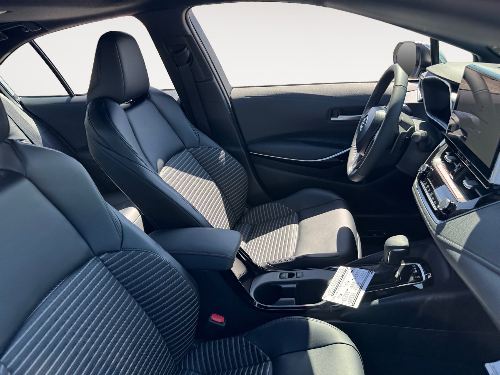 New 2026 Toyota Corolla XSE FWD image 15