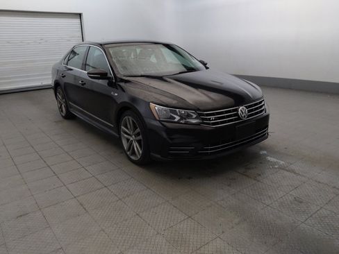 Used 2017 Volkswagen Passat 1.8T R-Line FWD image 13