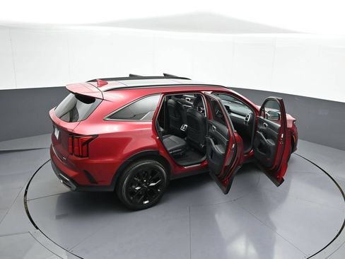 Used 2023 Kia Sorento SX AWD/4WD image 47