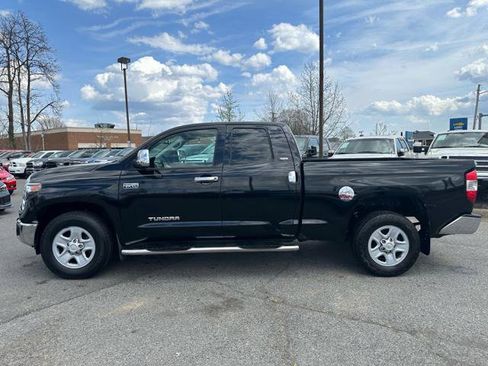 Used 2018 Toyota Tundra SR5 w/ SR5 Upgrade Package image 8