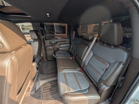 Used 2020 GMC Sierra 2500 Denali w/ Denali Ultimate Package AWD/4WD image 21