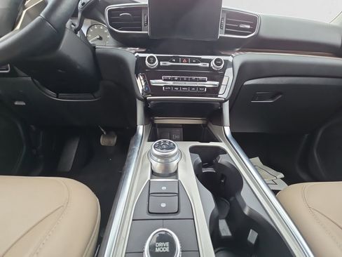 Used 2023 Ford Explorer Limited w/ Hybrid Equipment Group 310A image 13