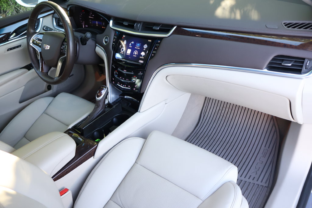 Used 2016 Cadillac XTS Luxury w/ LPO, Protection Package FWD image 40