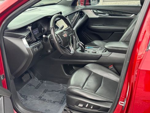 Used 2021 Cadillac XT6 Premium Luxury FWD image 12