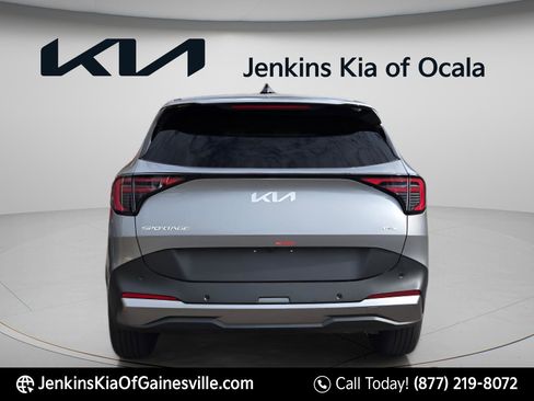 New 2026 Kia Sportage LX FWD image 4
