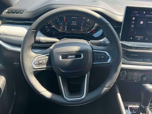Used 2023 Jeep Compass Latitude AWD/4WD image 21