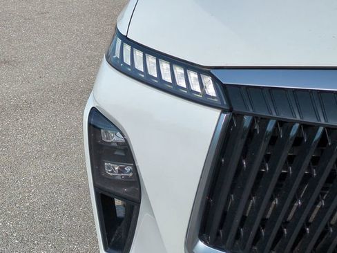 New 2026 INFINITI QX80 Luxe w/ Cargo Package image 9