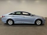Used 2015 Hyundai Sonata Hybrid image 2