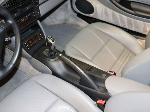 Used 2001 Porsche Boxster RWD image 24