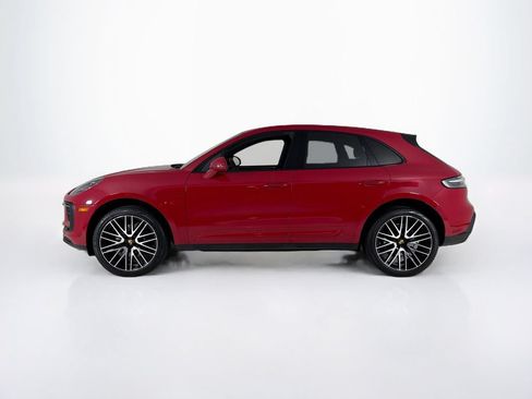 Used 2023 Porsche Macan Turbo AWD/4WD image 2