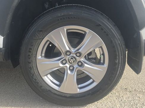 Used 2023 Toyota RAV4 XLE image 32