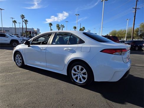 Certified 2025 Toyota Corolla LE image 5