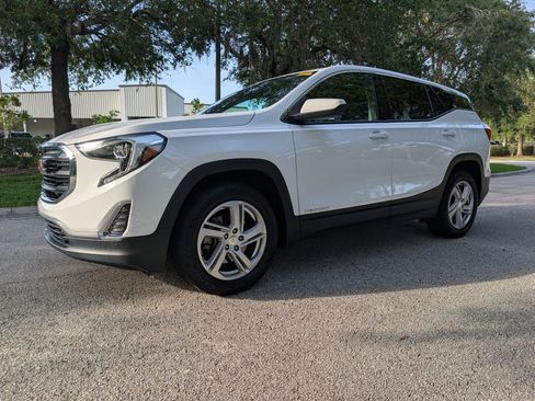 Used 2018 GMC Terrain SLE FWD image 3
