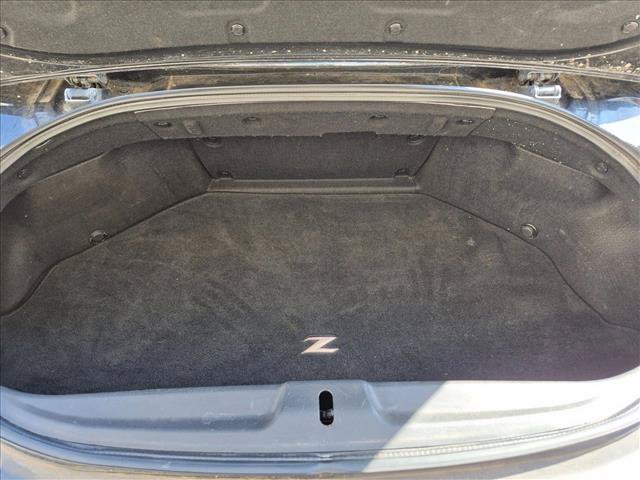 Used 2011 Nissan 370Z Roadster RWD image 5