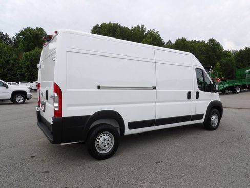 Used 2025 RAM ProMaster 3500 w/ Convenience Group FWD image 8