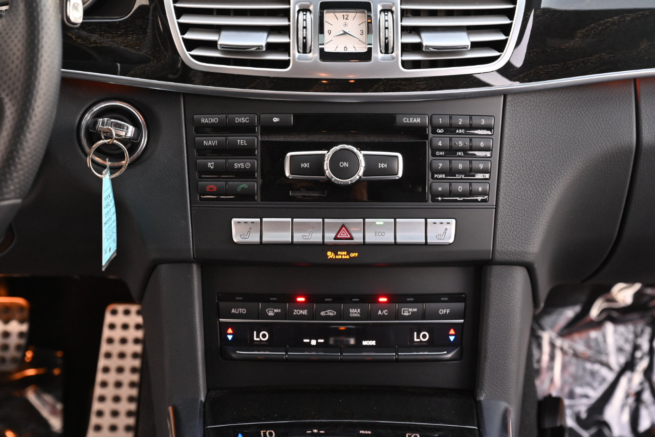 Used 2014 Mercedes-Benz E 350 4MATIC Wagon image 23