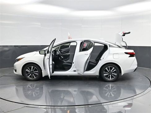 Used 2025 Nissan Versa SV w/ Trunk Package image 56