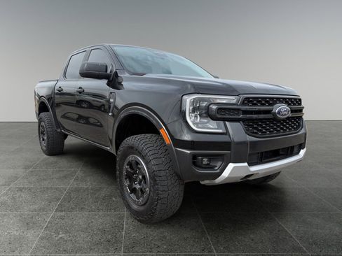 Used 2024 Ford Ranger XLT w/ FX4 Off-Road Package AWD/4WD image 9