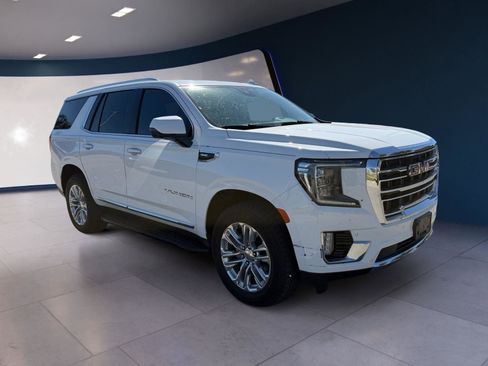 Used 2023 GMC Yukon SLT w/ SLT Luxury Package image 7
