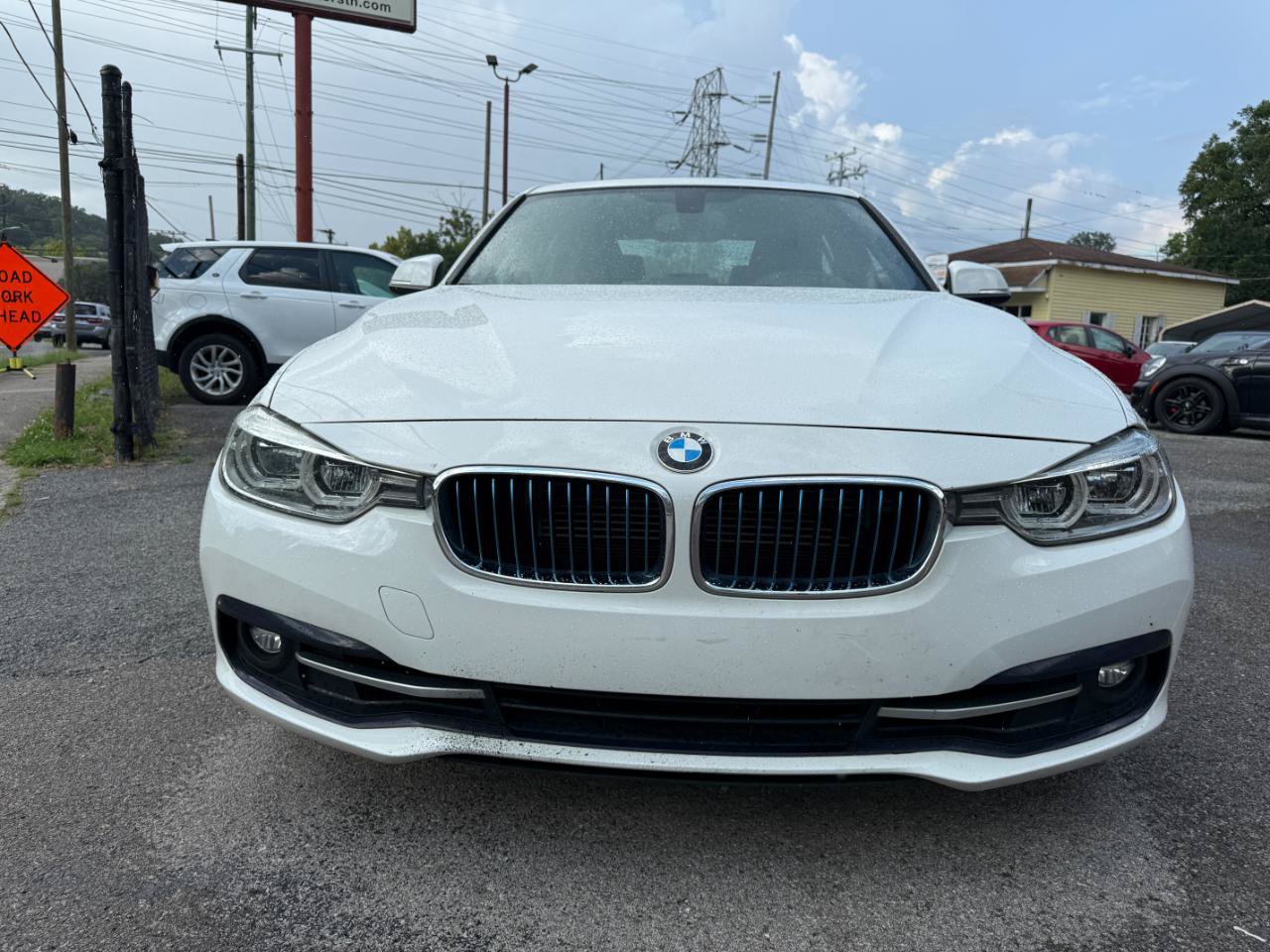 Used 2018 BMW 330e w/ Convenience Package RWD image 4