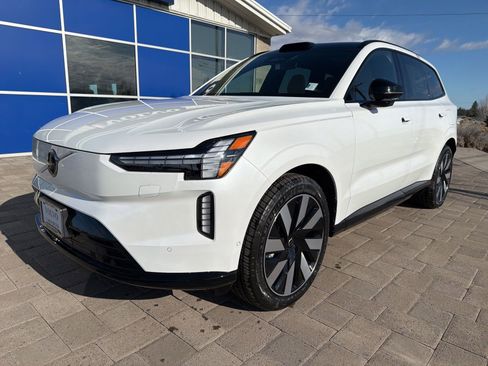 New 2025 Volvo EX90 Ultra w/ Protection Package Premier AWD/4WD image 4