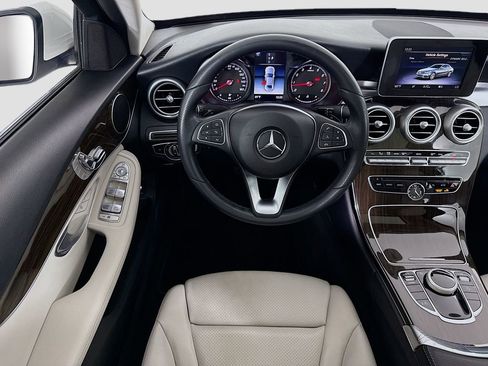 Used 2018 Mercedes-Benz C 300 Sedan image 10