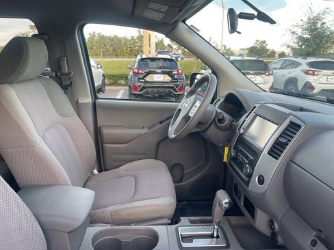 Used 2019 Nissan Frontier SV image 38