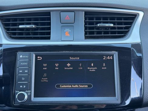 Used 2019 Nissan Sentra SR w/ Exterior Package image 21