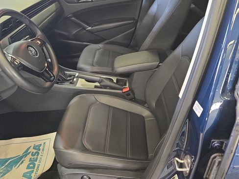 Used 2022 Volkswagen Passat 2.0T SE image 14