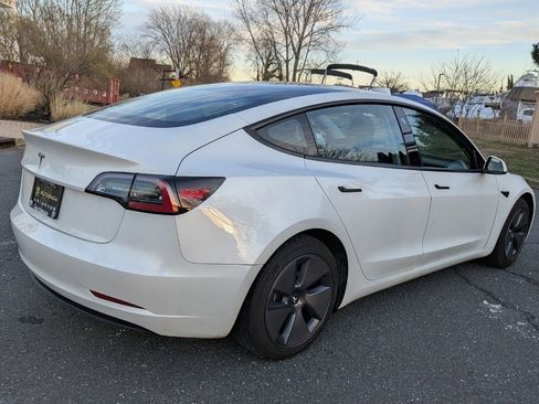 Used 2023 Tesla Model 3 Standard Range image 8