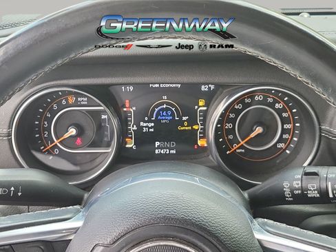 Used 2018 Jeep Wrangler Unlimited Sahara AWD/4WD image 25