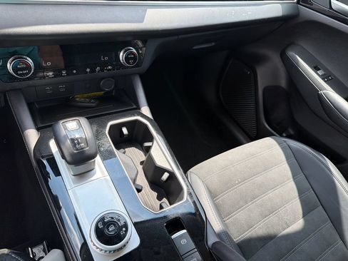Used 2025 Mitsubishi Outlander SE FWD image 31