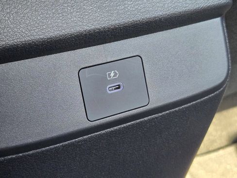 Used 2026 Nissan Sentra SV w/ Floor Mat Package FWD image 16