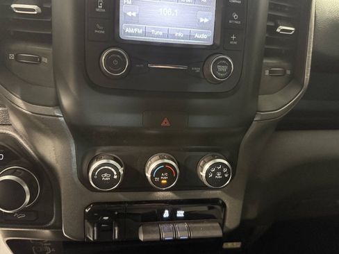 Used 2022 RAM 2500 Tradesman w/ Chrome Appearance Group AWD/4WD image 19