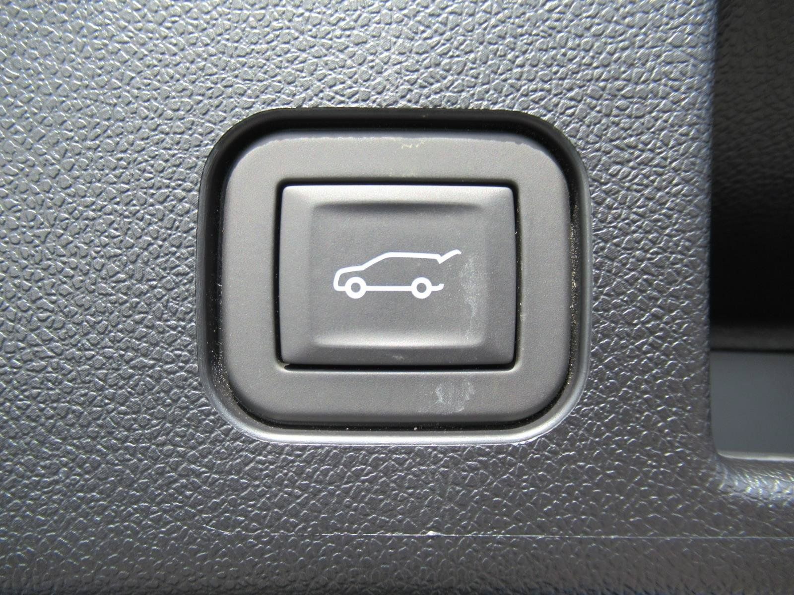 Used 2024 Chevrolet Equinox EV LT FWD image 35