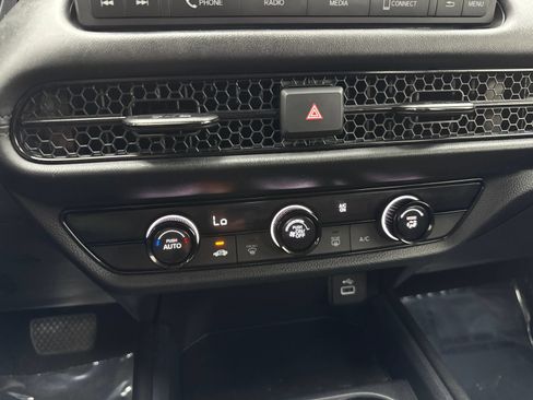 Used 2023 Honda HR-V LX image 28
