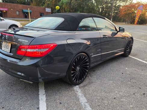 Used 2011 Mercedes-Benz E 550 Cabriolet w/ Premium 1 Pkg image 6