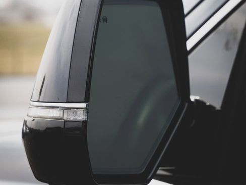 Used 2017 Cadillac Escalade ESV Luxury image 5