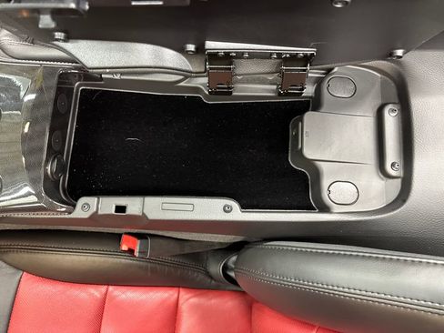 Used 2013 Chevrolet Corvette 427 w/ 1SB Preferred Equipment Group image 26